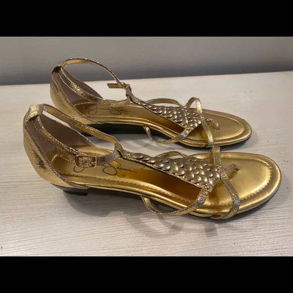 2/$35 Jessica Simpson Gold Grecian Roman Sandal 9 - Picture 5 of 9
